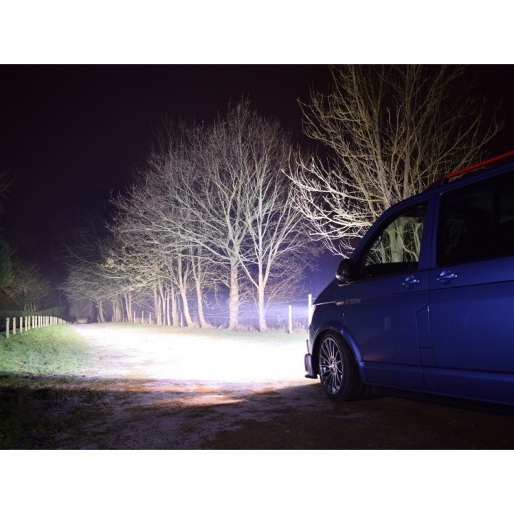 Zestaw do montażu oświetlenia LAZER ST4 Evolution w fabrycznym grillu - Volkswagen T6 (2015 -)