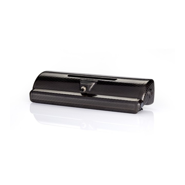 LAZER CARBON-6 - spot