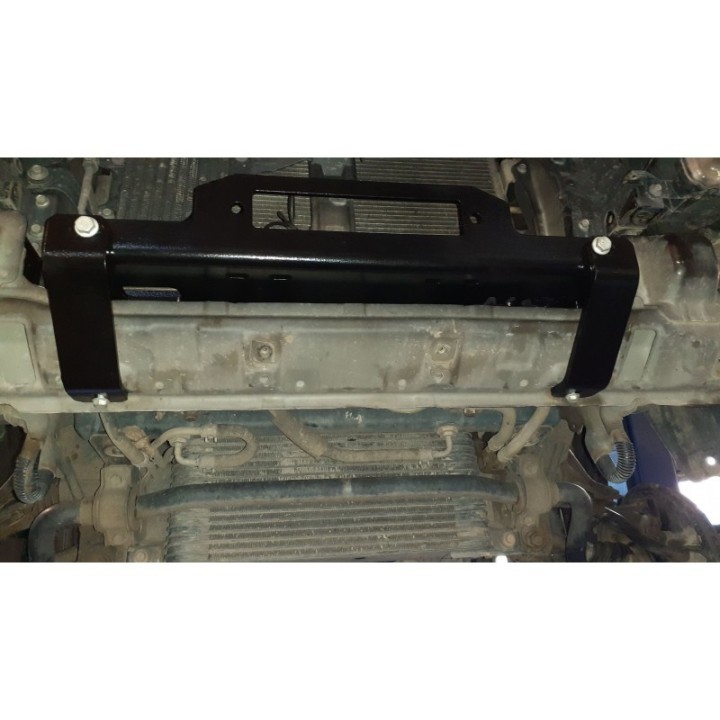Mitsubishi Pajero 3 v60 v70 1999-2006 eine Montageplatte der Winde HD | Terenowiec.pl