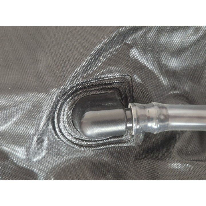 Portable 40L solar shower for outdoor use