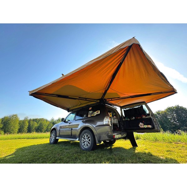 Self-supporting 270° x 2 Batwing awning driver’s side