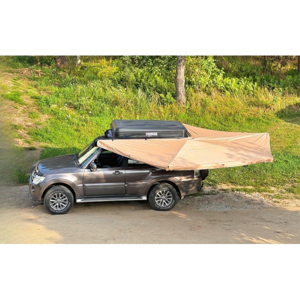 Self-supporting 270° x 2 Batwing awning driver’s side