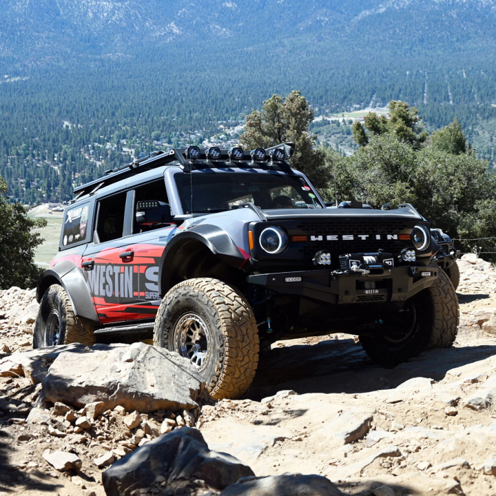 Superwinch Scorpion 10000SR 12V Two-Speed Winch Up to 4536 kg Pull 9.5 mm Synthetic Rope